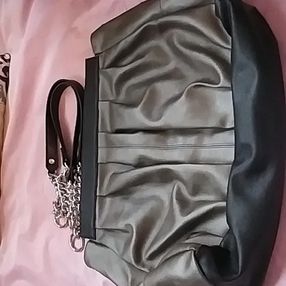 Awesome NWOT Miche Prima shell and straps. - Picture 5 of 12